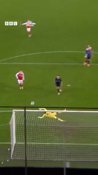 What a goal! Just wait for Mikel Arteta's reaction... #BBCFootball #UCL