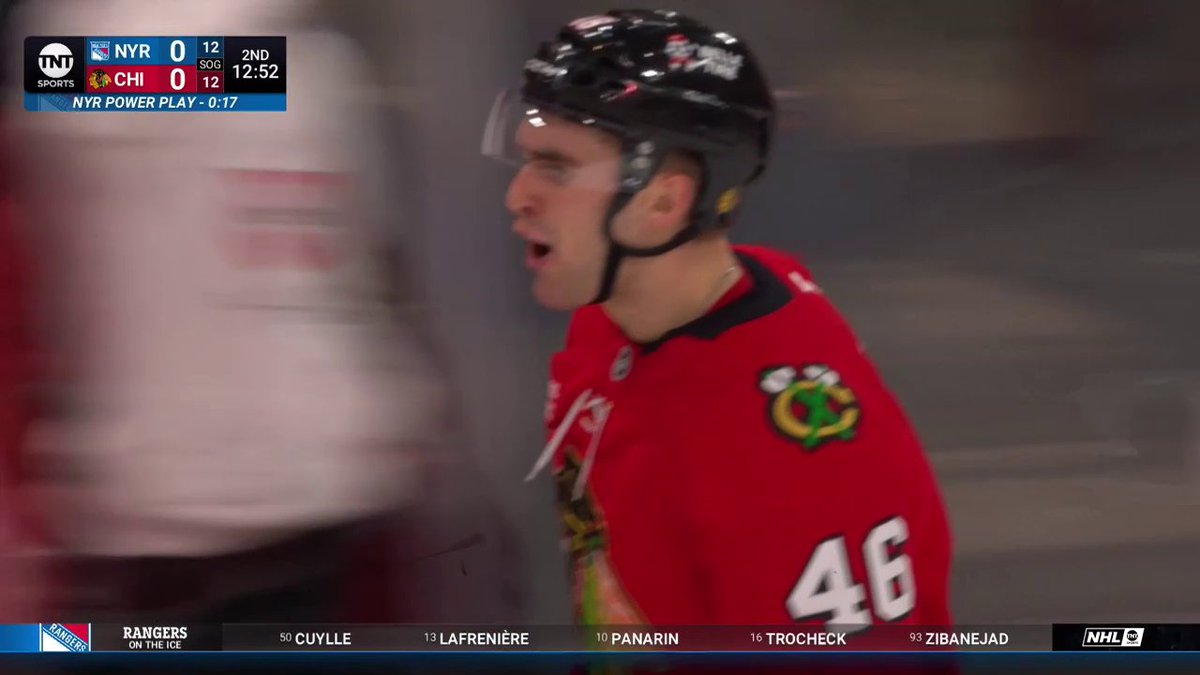 Shorthanded goal alert! 🚨 Louis Crevier scores first for the Chicago Blackhawks! 📺: NHLonTNT &amp; Actually HBO Max ➡️