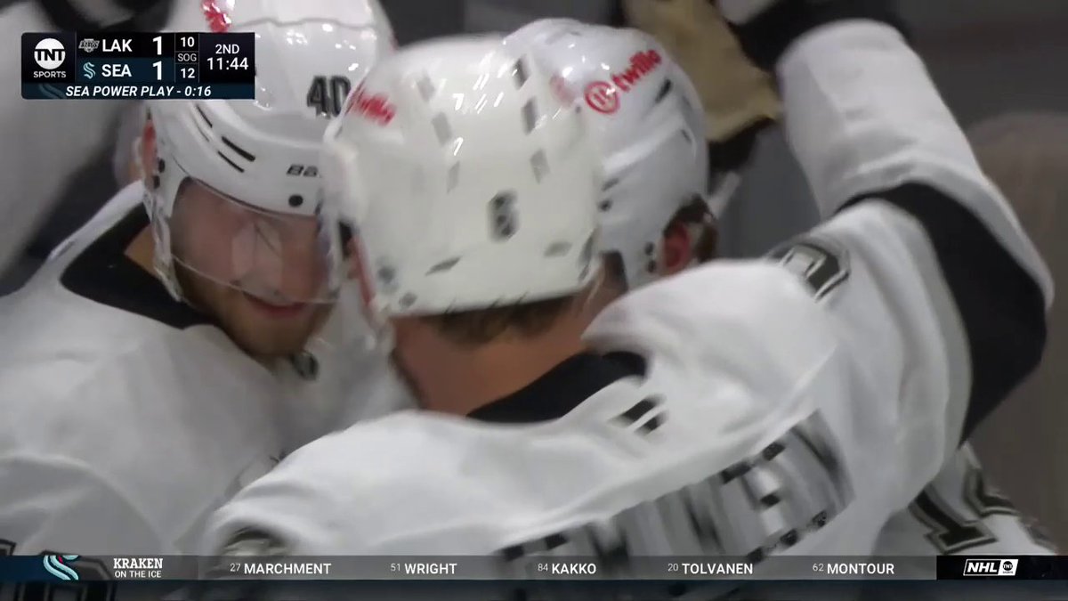 A beautiful shorty from Alex Laferriere! 🤩 📺: NHLonTNT &amp; Actually HBO Max ➡️