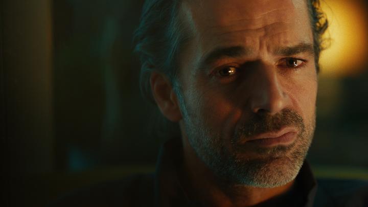 Corrono per l’adrenalina e per il riscatto. La serie Motorvalley, con Luca Argentero, Giulia Michelini e Caterina Forza, è in arrivo su Netflix il 10 febbraio.