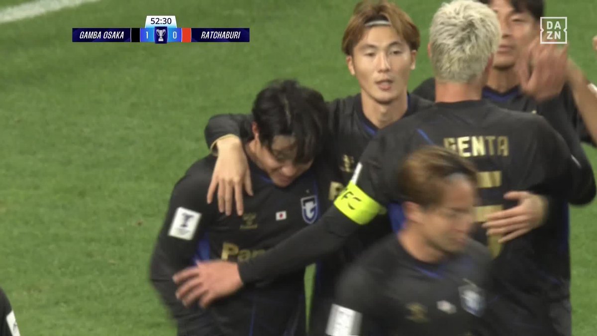 ガンバの未来、そして日本の未来🇯🇵 来季への飛躍を予感させる 名和田我空 ACL2試合連続ゴール‼️ 半田陸の折り返しに頭で合わせた🙌 ゴール後はポヤトス監督との熱い抱擁も 🏆ACL2 グループF 第6節 🆚G大阪×ラーチャブリー 📺DAZN ライブ配信中 #ACLTwo #だったらDAZN