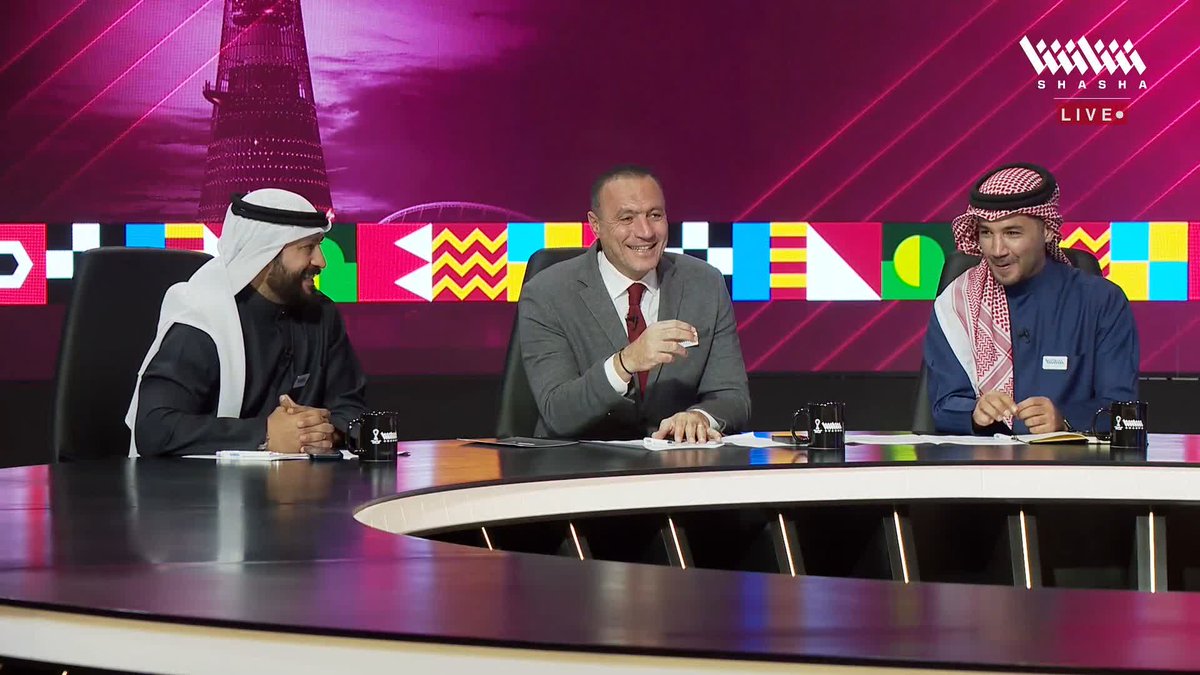 نادر السيد: مواجهة سوريا ليست سهلة على المنتخب المغربي اليوم 🇲🇦🇸🇾 تابعوا الاستوديو التحليلي لمواجهة المغرب وسوريا في #كأس_العرب_على_شاشا 🏆✨ يمكنكم مشاهدة المباريات مجاناً وبدون تسجيل دخول 📺