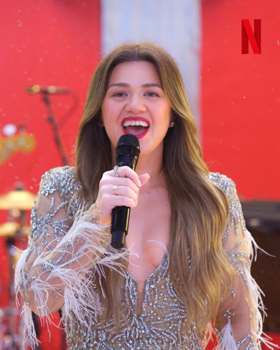 ¡Kelly Clarkson abrirá el partido navideño de la NFL! Dallas Cowboys vs. Washington Commanders a las 12pm CDMX Detroit Lions vs. Minnesota Vikings a las 3:30pm CDMX EN VIVO por Netflix este 25 de diciembre 🎄