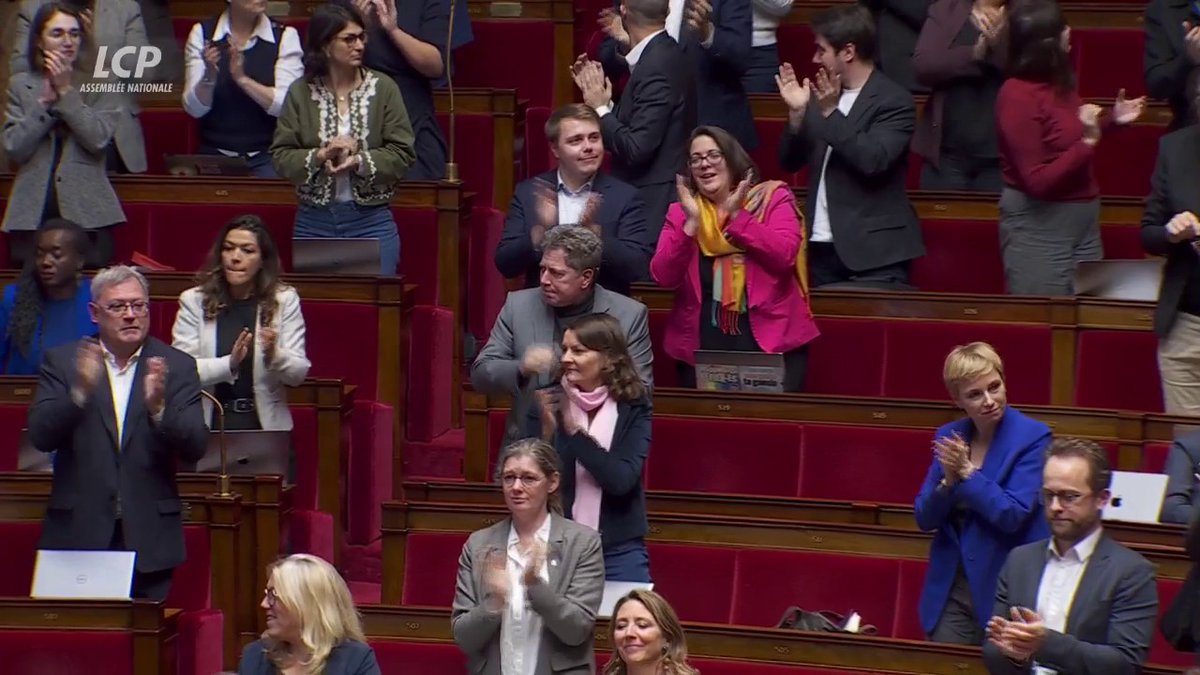 ✅🏛️ La proposition de loi "visant à protéger les mineurs isolés et à lutter contre le sans-abrisme", présentée par les Députés Socialistes et apparentés, a été adoptée par les députés, en première lecture (144 pour, 100 contre). #DirectAN