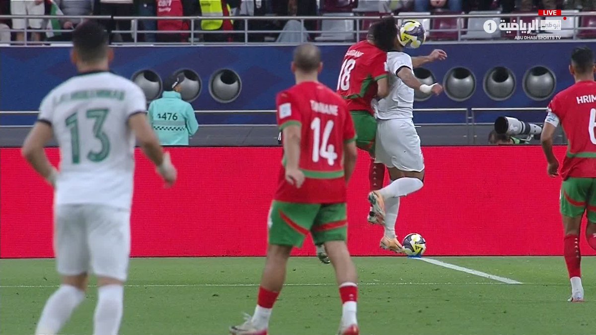 ركلة جزاء غير محتسبة لمنتخب سوريا باعتراف حكم المباراة.. جمال الغندور يعلق على أهم قرار تحكيمي بالشوط الأول.. المغرب 🆚 سوريا #كأس_العرب 🏆 #FIFAArabCup | #أبوظبي_الرياضية 1⃣