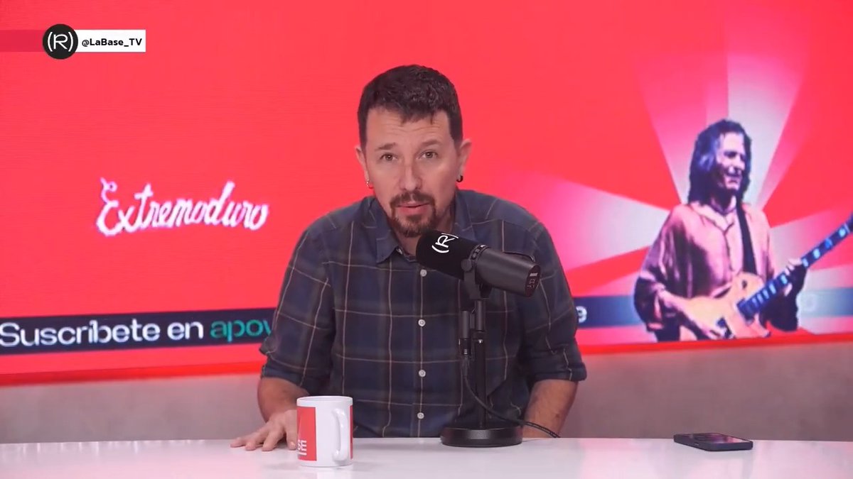 ¿Para qué sirven un puto poeta y un puto cantautor en Canal Red? Me lo pregunto cada día pero, en momentos como este, recuerdo que sirven para recordar y homenajear a los poetas con guitarra ¿Cómo escribir, como cantar a Robe Iniesta? Vengan 👇🏻 📺