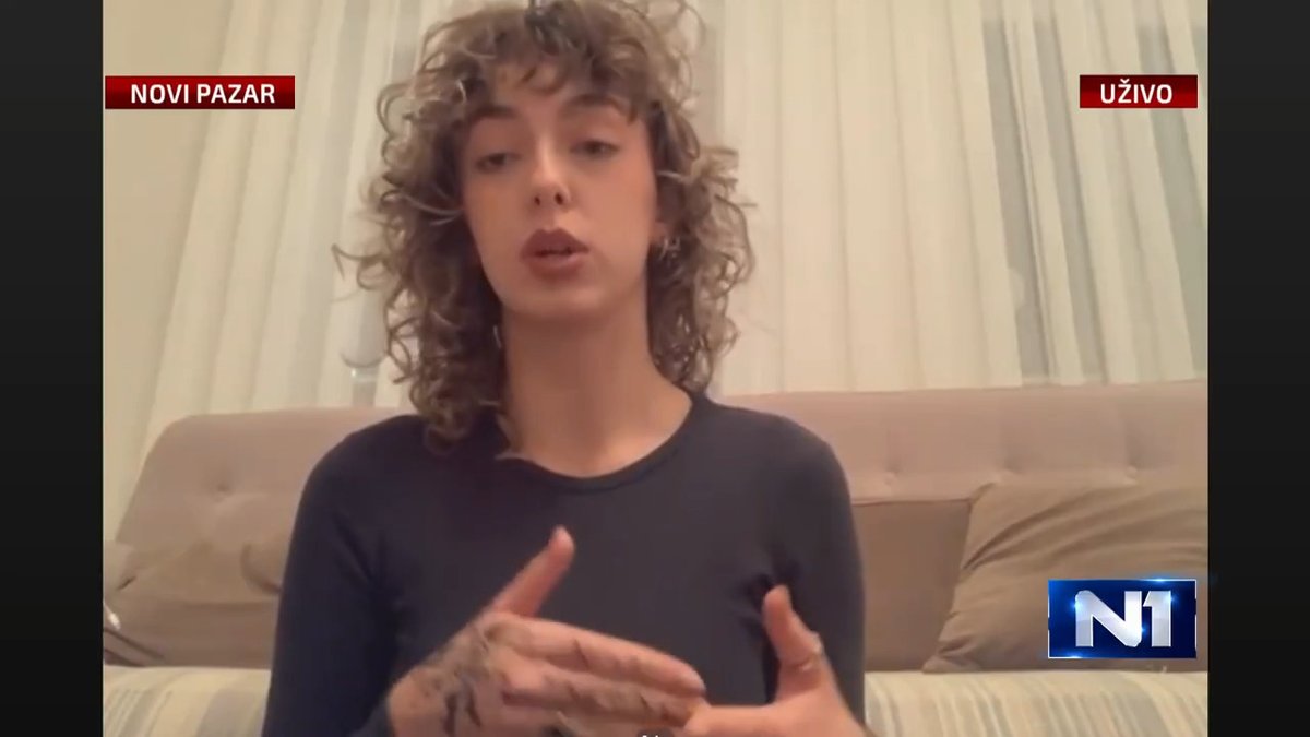 Državni univerzitet u Novom Pazaru se sistematski gasi, a kvalitetni profesori i studenti se sklanjaju, kaže za N1 studentkinja ovog univerziteta Emina Spahić, koja je javnosti dobro poznata jer je pešačila 16 dana do Novog Sada uoči godišnjice pada nadstrešnice. Maja Dragić 🍓