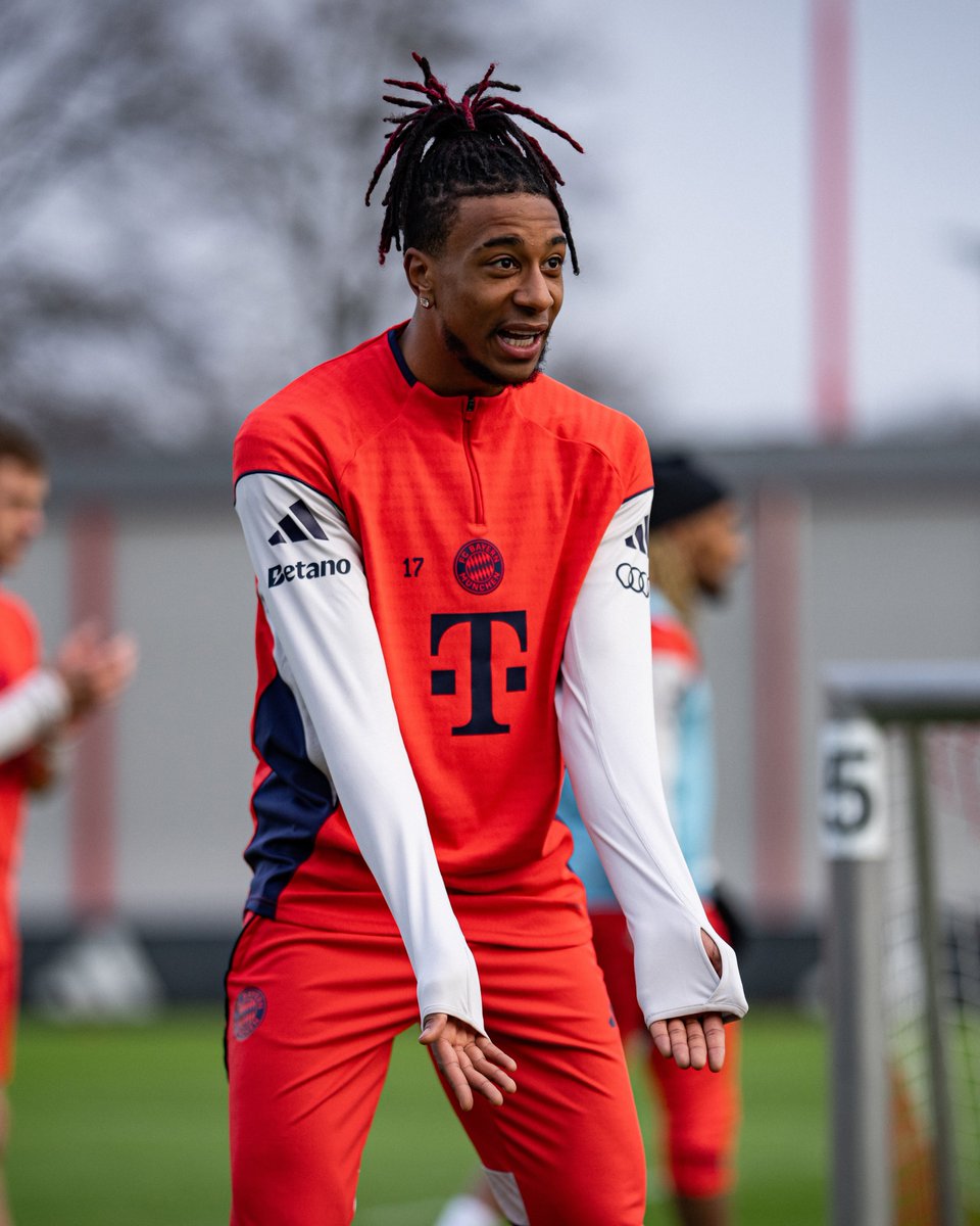 Just a joy to watch... Michael Olise 🔄