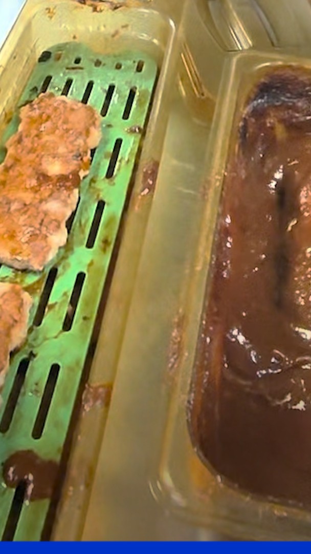 💬 "Je n'ai jamais essayé et je ne le ferai jamais" ➡️ Une vidéo qui montre la fabrication des McRibs suscite de nombreuses réactions aux États-Unis