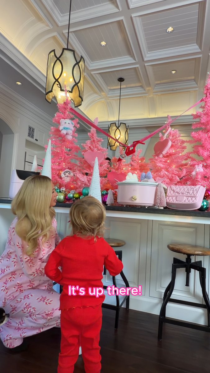 Elf in the #Kitchen 👩🏼🍳🍳 My #CutesieCrew has been obsessed with finding Selfie the Elf around #Today, Selfie was #Sliving in the kitchen with my Pink Cookware: 😘 My air fryer and slow cooker that Selfie is loving are on Amazon right now! #Slivmas #ElfOnTheShelf 🎅🏼🎄