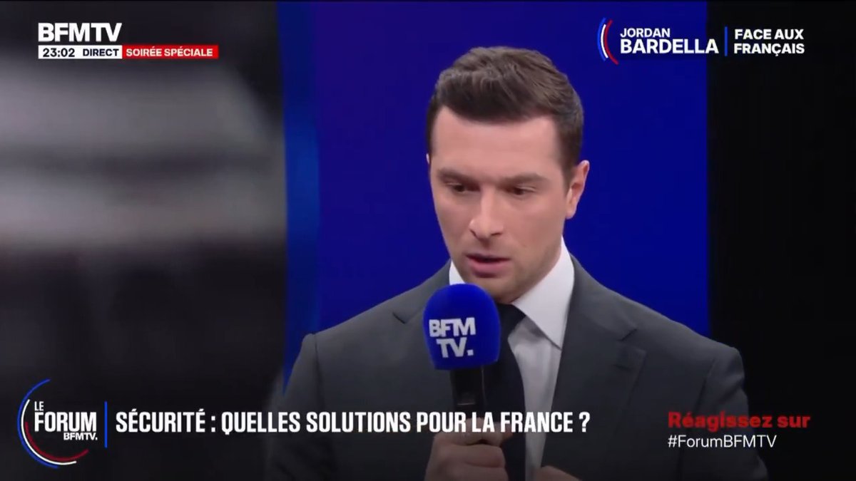 Il y a une agression gratuite toutes les 44 secondes, un refus d'obtempérer toutes les 20 minutes, un cambriolage toutes les 2 minutes : l'insécurité pourrit la vie des Français. A la tête du gouvernement, je combattrai l'insécurité avec toute la force nécessaire.