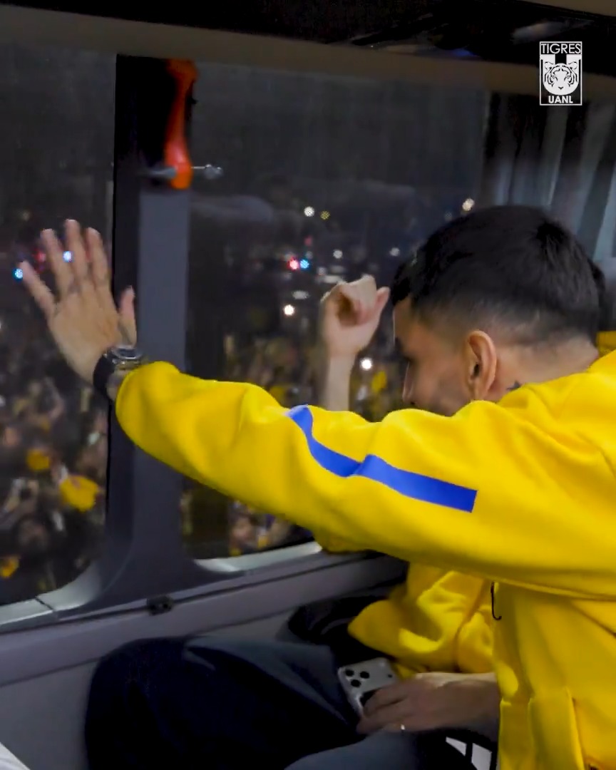 🥹🫶🏼 ¡Angelito Correa saludando a la Hinchada Más Pasional del País!