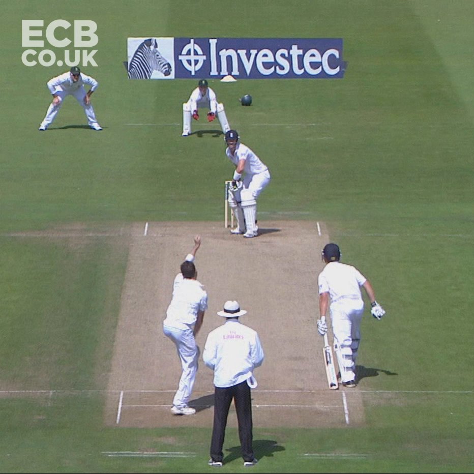 England vs South Africa was a different duel altogether. Watch this when two men who share their birthday went toe to toe. Kevin Pietersen🦏 x Dale Steyn