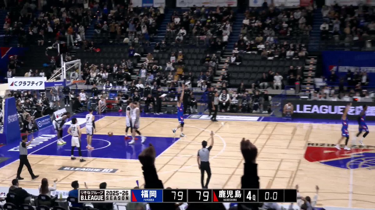 ▌12/12|試合終了|vs. 鹿児島 ▌ 福岡 81-79 鹿児島 ライジングWIN⚡️ 延長戦も覚悟した最後の瞬間、村上の放ったシュートが全員の想いを乗せ再び跳ね上がる。逆境を全員で乗り越え連敗脱出。応援ありがとうございました! 📡バスケットLIVE #ライジングゼファーフクオカ