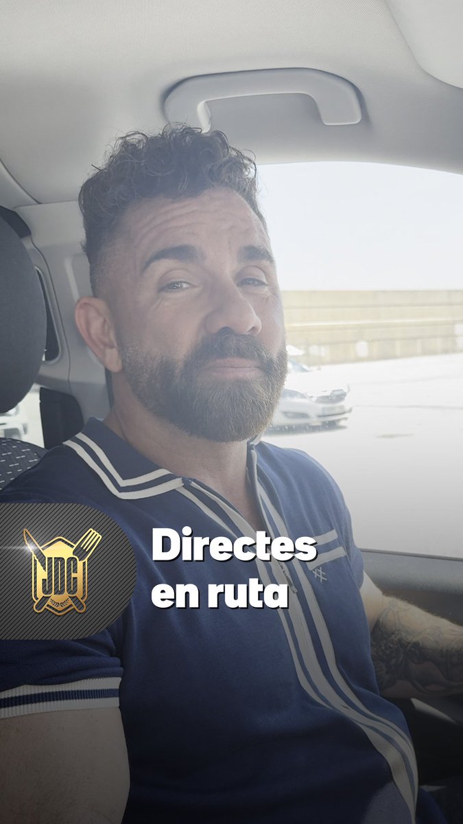 Divuit setmanes, una furgoneta, un mòbil i moltes ganes de llegir-vos. A vegades és per distreure’ns. Altres, simplement perquè ens ve de gust. 🚐 El viatge no és només per carretera. #JocDeCartes3Cat