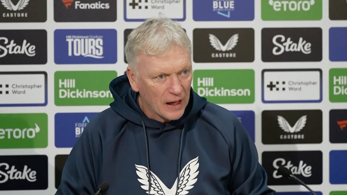 "We want to keep challenging near the top" David Moyes praises the 'impeccable' attitude that his Everton players have shown and is aiming to continue their fine form against Chelsea 🍬