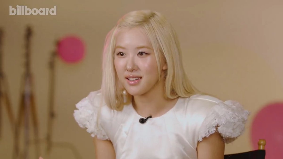 Can you imagine a ROSÉ that sounds like Beyoncé? 👀 From printing out the chords to “Listen” and belting it at the top of her lungs to absorbing K-pop through her sister, ROSÉ breaks down the early inspirations that shaped her voice and artistry.