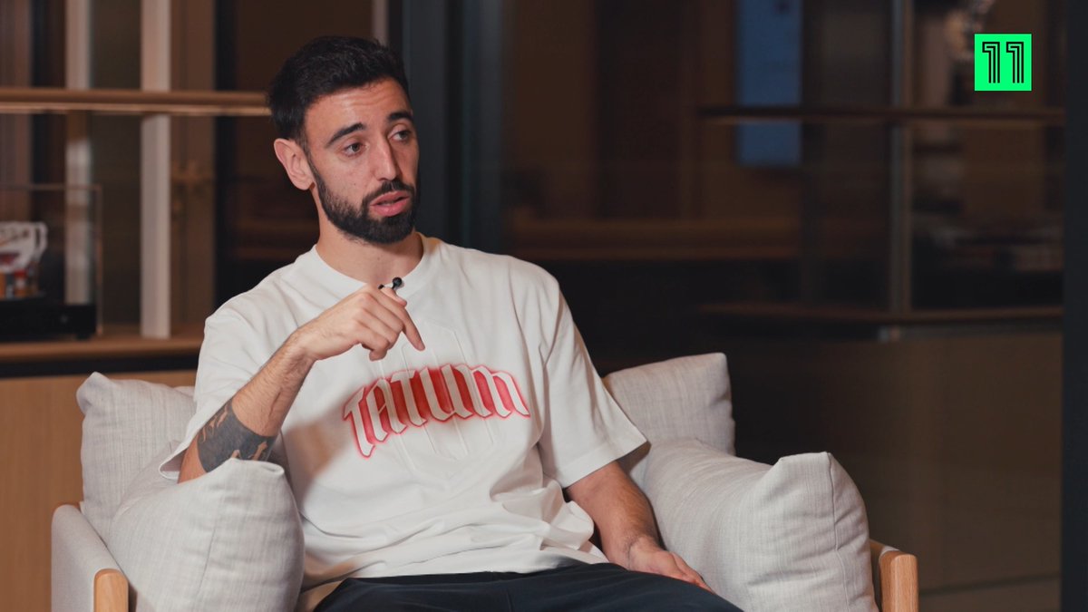 Bruno Fernandes podia ter rumado ao SL Benfica 🦅 O que faltou para que o negócio acontecesse? 👀 📌 𝗦𝗼𝗹𝘁𝗶𝗻𝗵𝗼𝘀 𝗽𝗲𝗹𝗼 𝗠𝘂𝗻𝗱𝗼: 1ª episódio: 15/12 às 22h45 & 2ª episódio: 16/12 às 22h 🎬🌎 #Canal11 #FutebolEmPortuguês