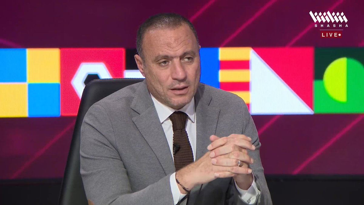 نادر السيد: المنتخب الجزائري هو الأقرب للتأهل إلى نصف نهائي #كأس_العرب_على_شاشا 🇩🇿💫 تابعوا الاستوديو التحليلي لمواجهة الجزائر والإمارات 🏆✨ شاهد الآن مجاناً وبدون تسجيل دخول 📺