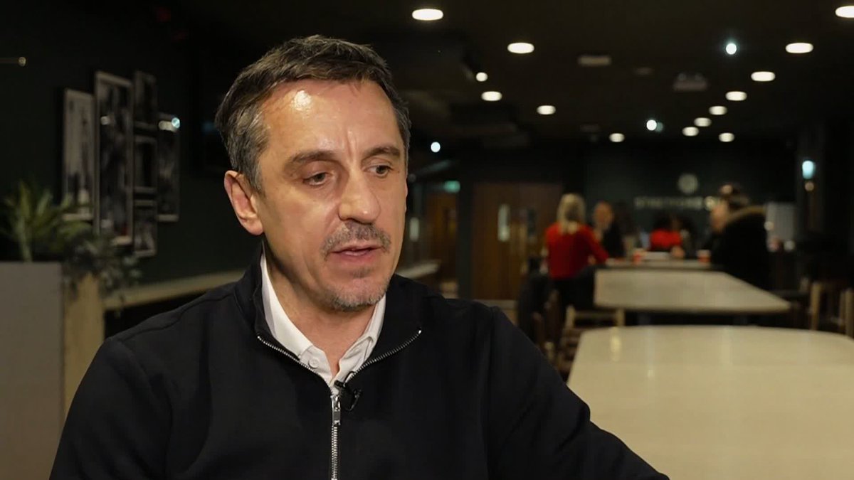🗣️ "It's not unusual behaviour for a player of that level of quality and talent" Gary Neville shares his thoughts on Mo Salah's comments 💬