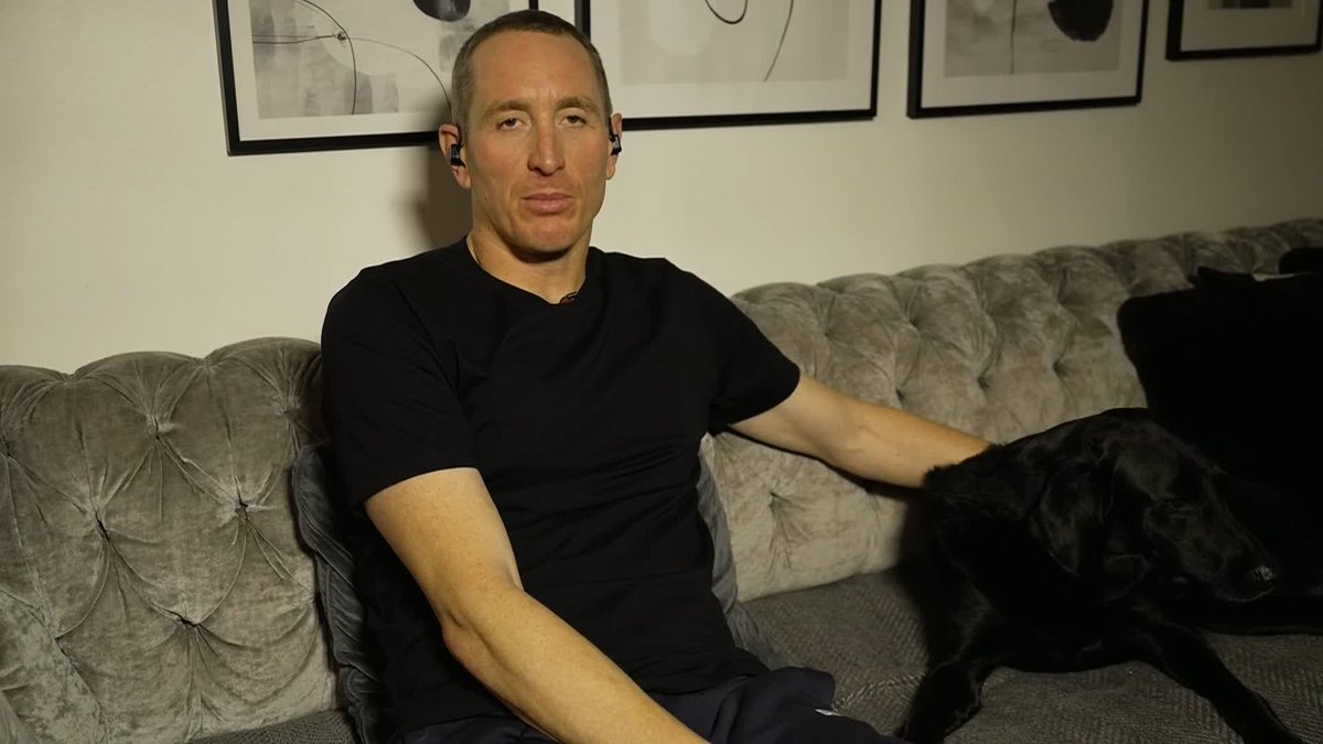 "As a Liverpool fan, It's sad to see" Chris Kirkland says Mo Salah shouldn't have 'said what he said' following Liverpool's 3-3 draw with Leeds and that we'll have to 'wait and see' if he plays against Brighton. 🔴