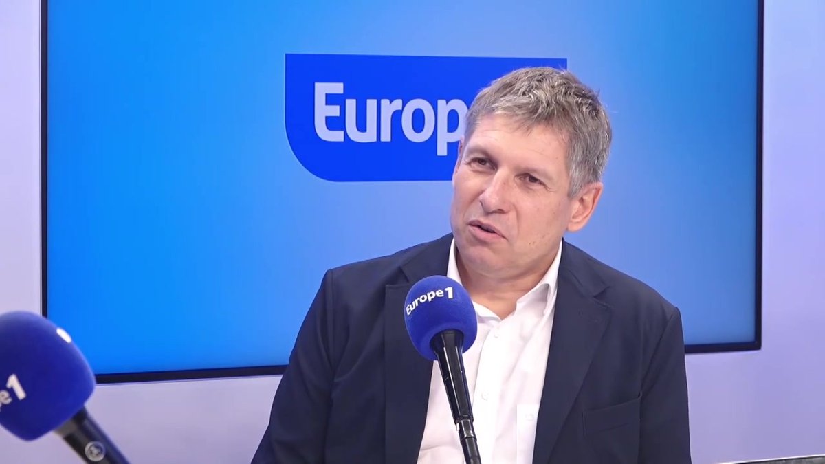 Antisémitisme : "Mon nom est régulièrement tagué sur les murs de l'université, je fais des cours avec 2 gardiens devant ma porte pour éviter d'autres intrusions" 🎙️ Balanche, maître de conférences, dans #Europe1SoirWeekEnd sur #Europe1