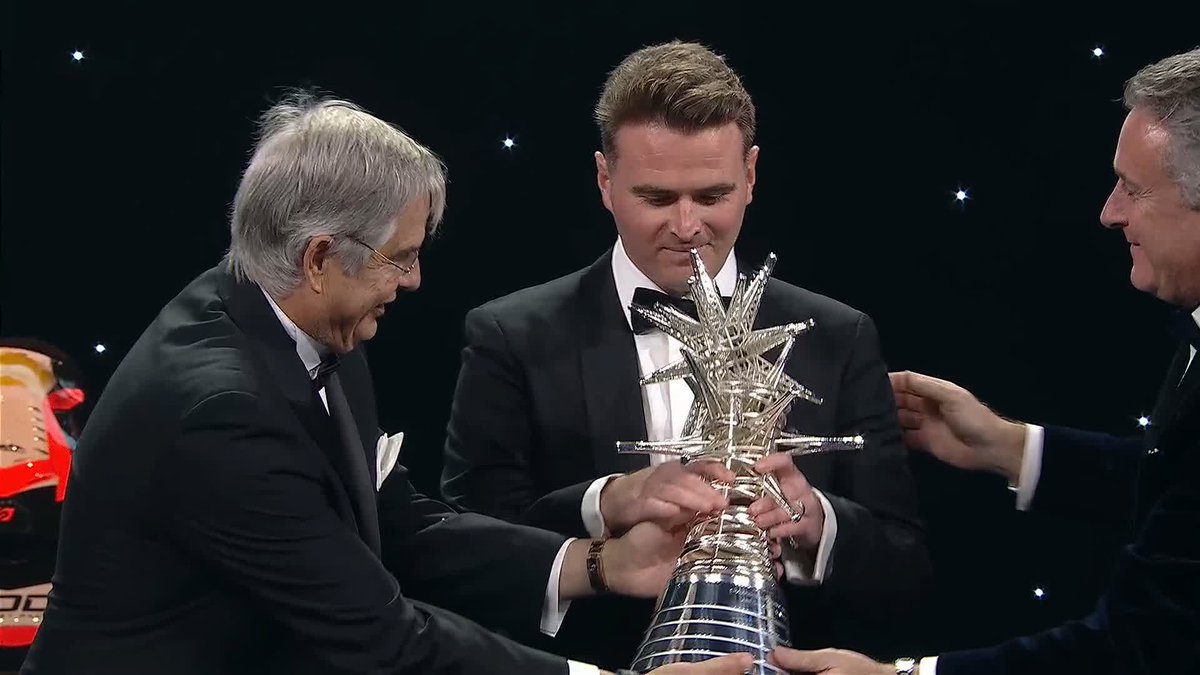 Oliver Rowland achieved a life-long dream, he is the seaon 11 ABB FIA Formula E World Champion! 👏 #FIAAWARDS2025