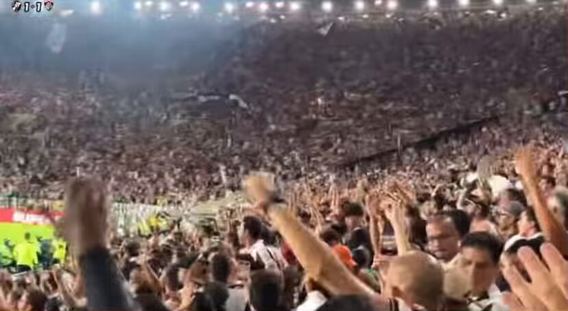💢🏟️| Torcida do Vasco fazendo o Maracanã tremer. Aula de arquibancada. E domingo tem mais. 🎥| YouTube Canal Futebol Pelo Mundo