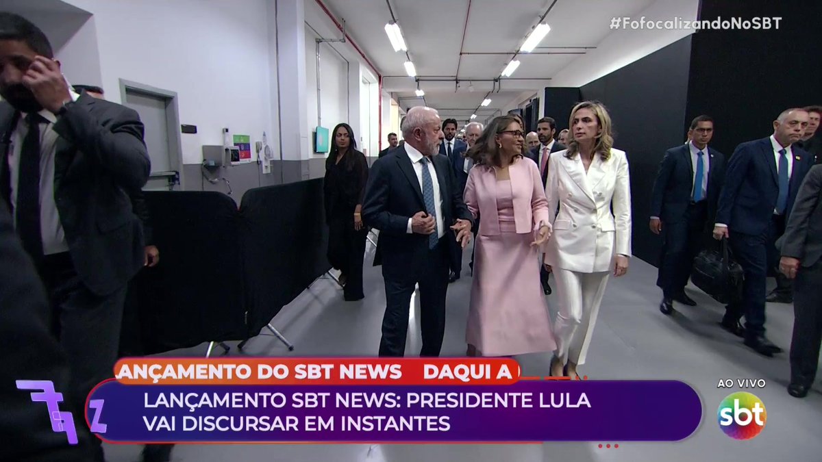 🚨VEJA: Presidente Lula chegou ao estúdio onde acontecerá o lançamento do SBT News.