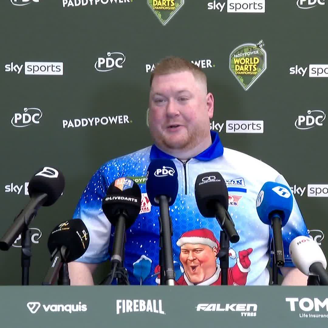 🗣️ "I'm a very dangerous player when I'm in a good mood!" 😄 Ricky Evans reflects on his memorable walk-on after dispatching Man Lok Leung in straight sets to reach Round Two!