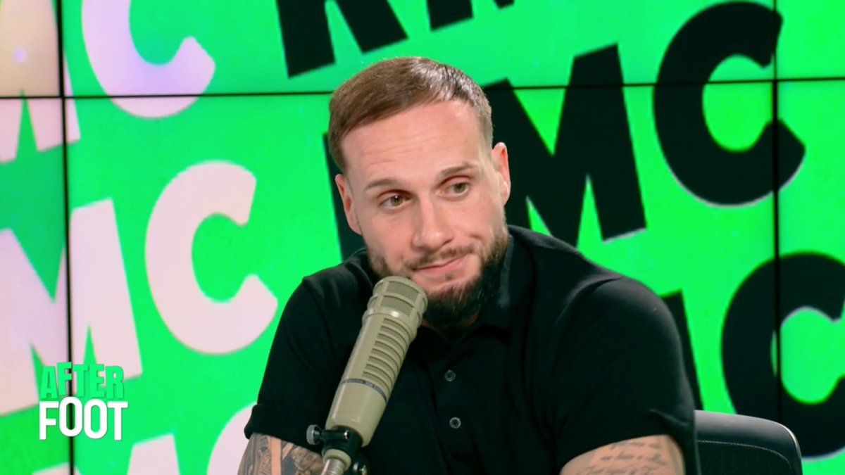 🗣 "Je trouve que c'est une interview très politique. Cette interview va mettre un caillou dans la chaussure de Didier Deschamps." La nature de la dernière sortie médiatique de Karim Benzema à propos de l'Équipe de France laisse sceptique Maxime Chanot.