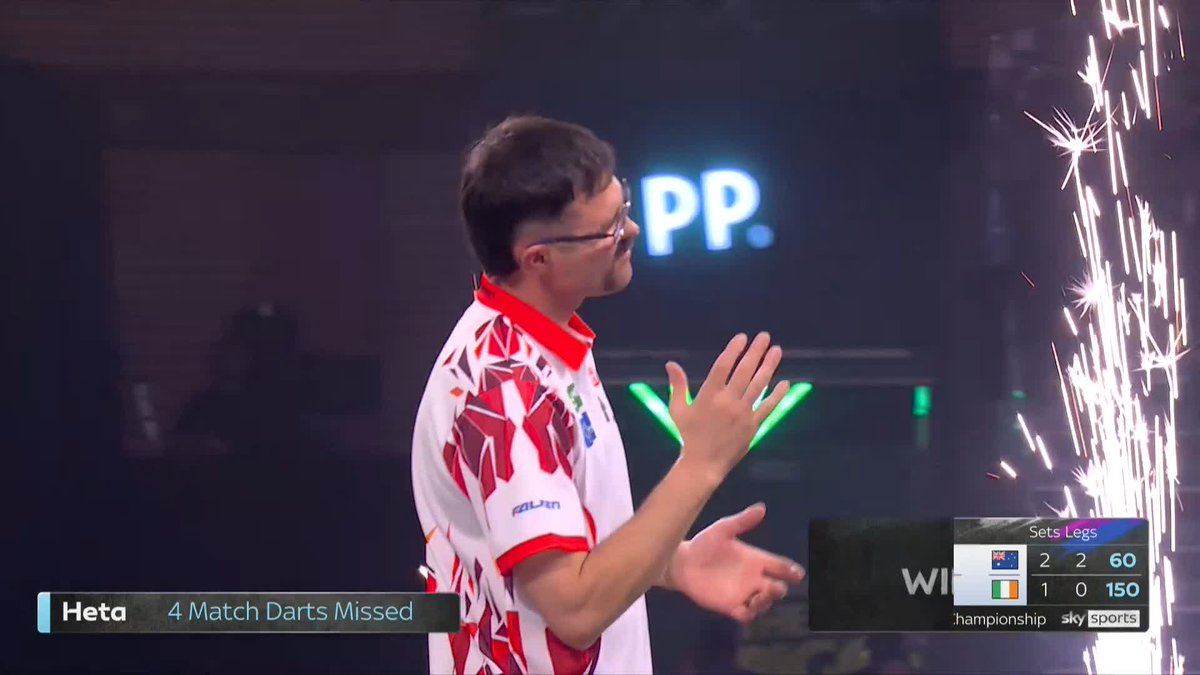HETA GETS OVER THE LINE! Damon Heta is through to Round Two! The Australian number one regains his composure to complete a 3-1 victory over Steve Lennon! 📺 #WCDarts | R1