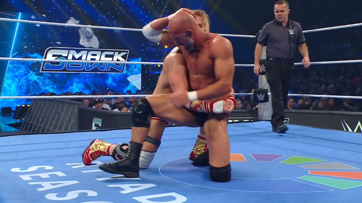 .𝙄𝙡𝙟𝙖 𝘿𝙧𝙖𝙜𝙪𝙣𝙤𝙫 isn't giving up yet! 👊 Madman Ciampa