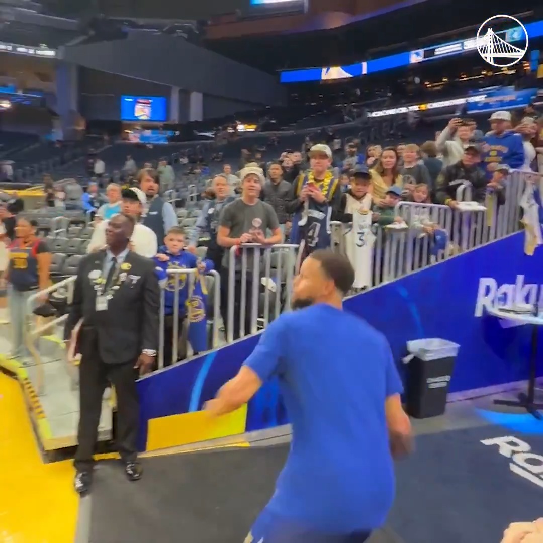 STEPHEN CURRY ARE YOU SERIOUS??? Looks like he's ready for his return to the lineup 🤯 (via Golden State Warriors)