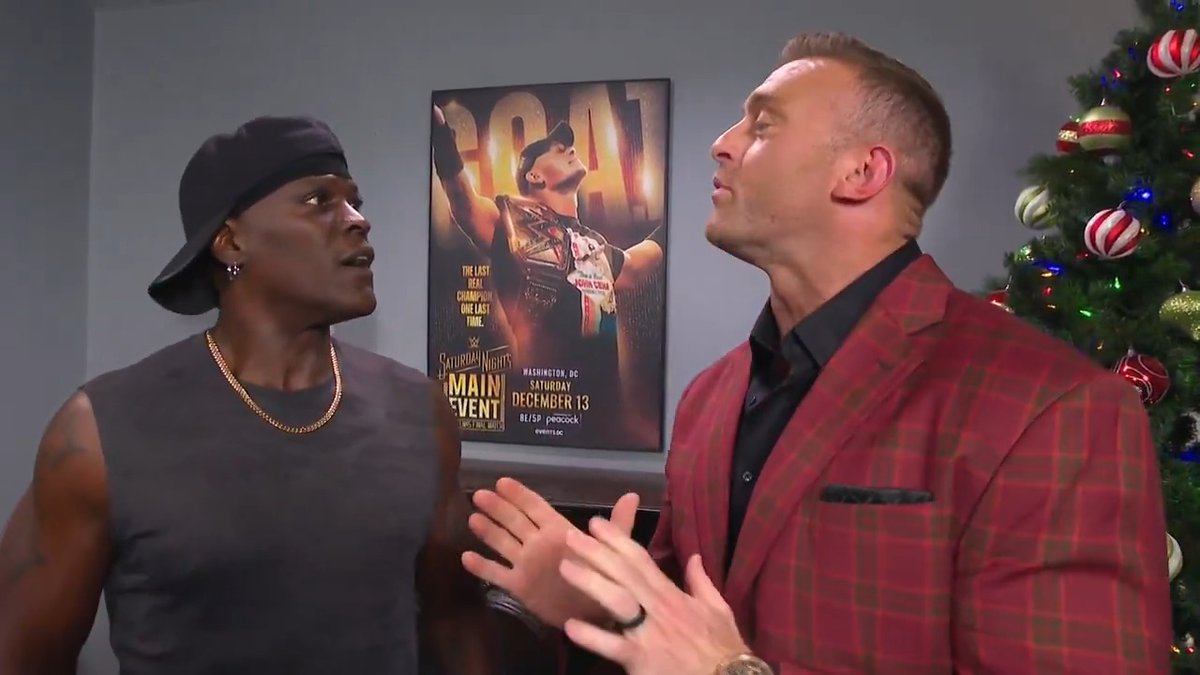 EXCLUSIVE: Nick Aldis was dealing with A LOT tonight at SmackDown... ๐
