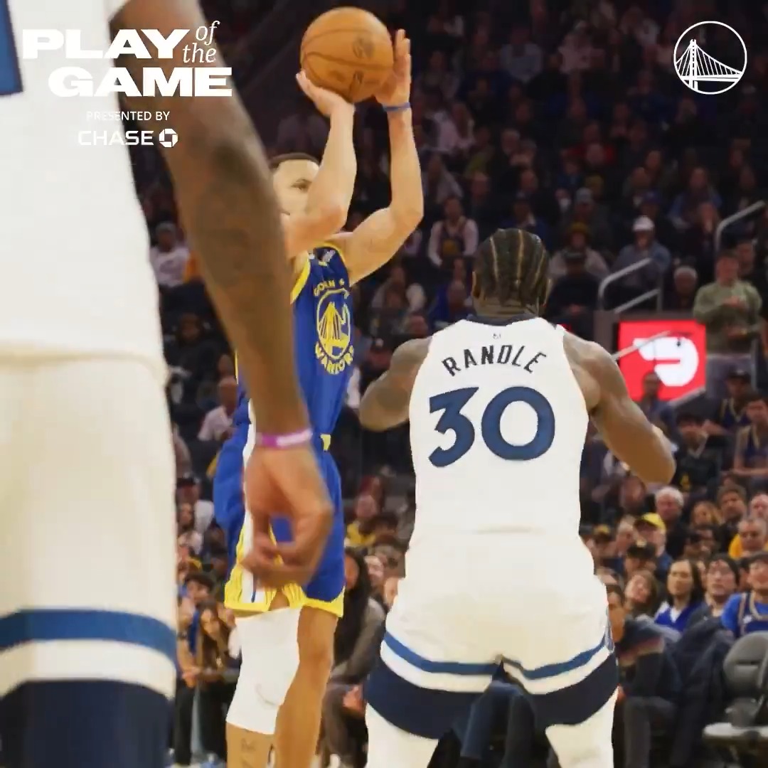 The stepback from 30 is cash Chase || Play of the Game