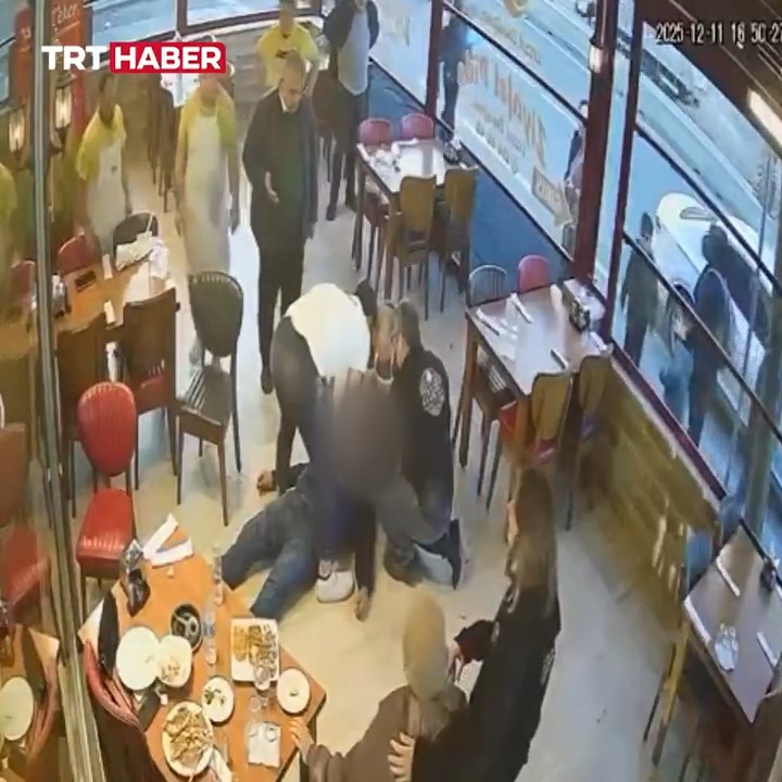 Aydın'da bir işletmeci, yemek sırasında aniden fenalaşan müşterisini kalp masajı yaparak kurtardı.