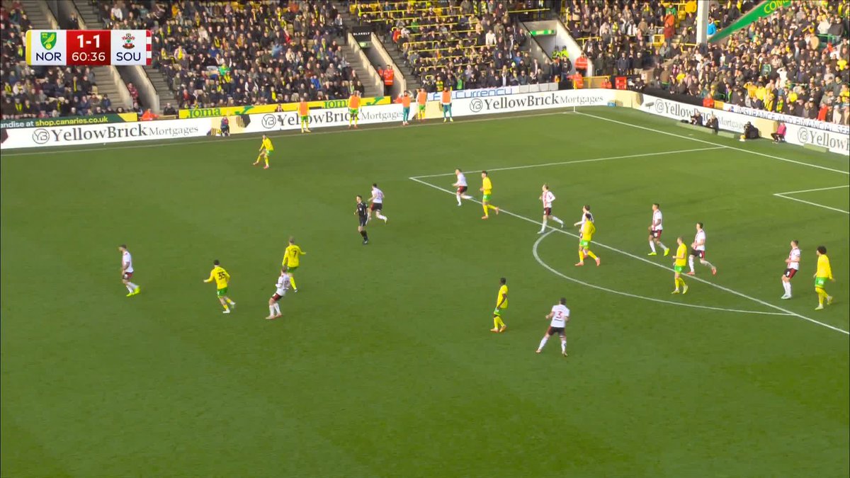 A controversial moment at Carrow Road 😬 Norwich retake the lead but it looks to have struck the hand of Jovon Makama 🤨