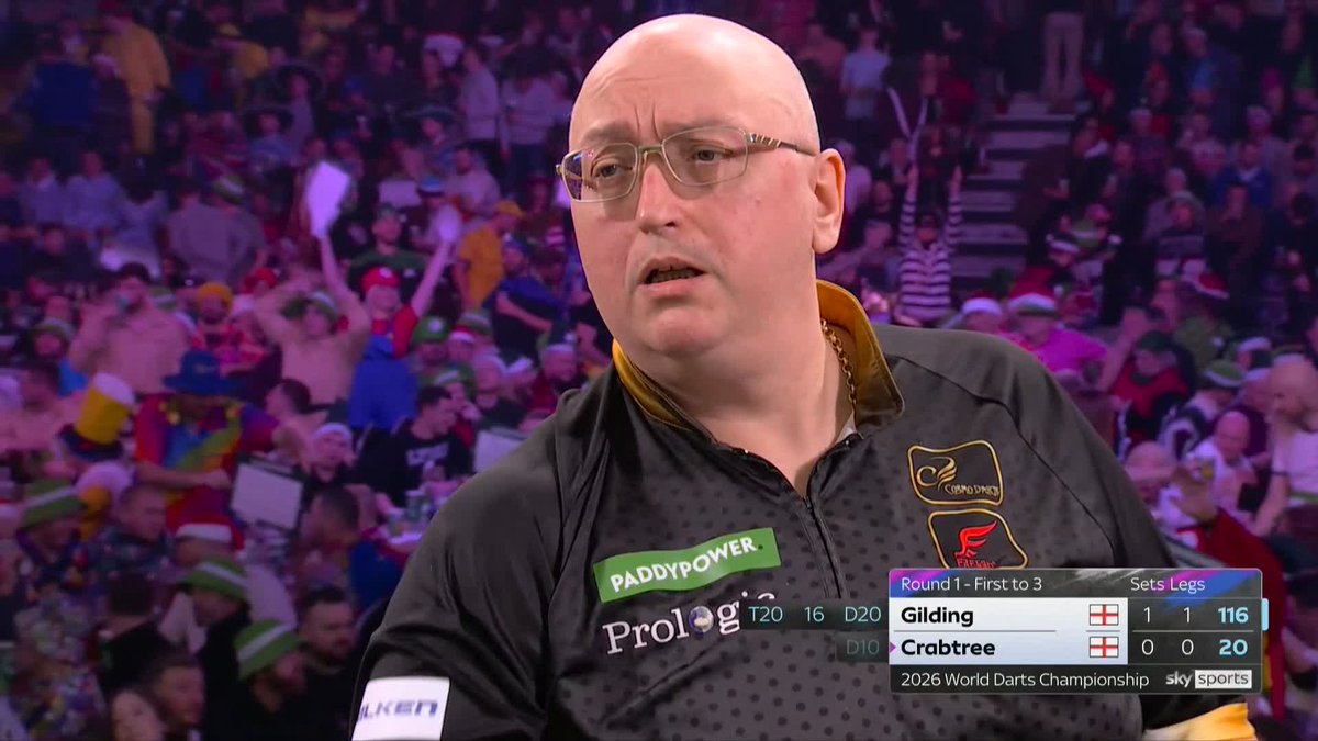 116 FROM GILDING! A massive finish from Andrew Gilding and the pain is clear as day on Crabtree's face in the background! 📺 #WCDarts | R1