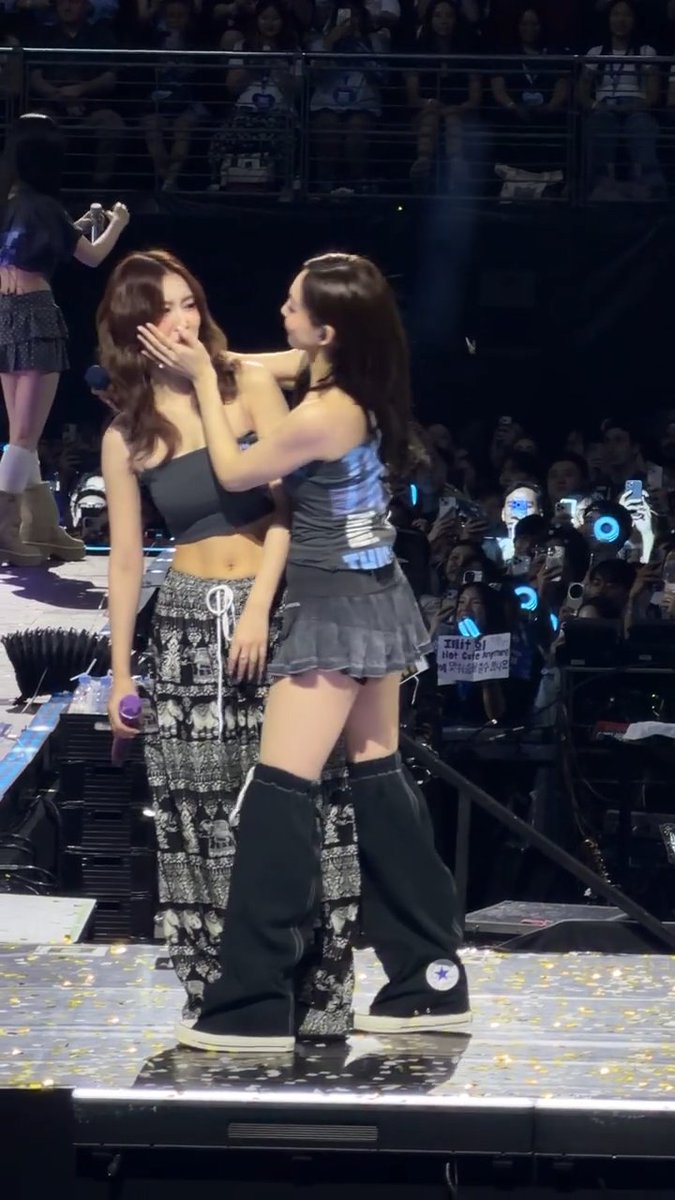 Nayeon trying to kiss Momo and then biting her finger thinking of kissing Jeongyeon?? 😭😭