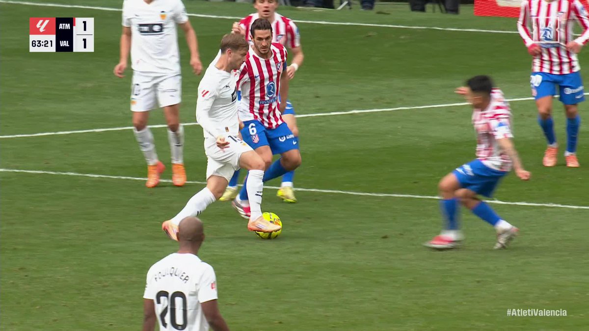 Para estrenarte en liga no está nada mal, amigo… 🤯🤯🤯🤯🤯 Beltrán tardará en olvidar el GOLAZO que clavó en el Metropolitano 😳 #LALIGAenDAZN ⚽️