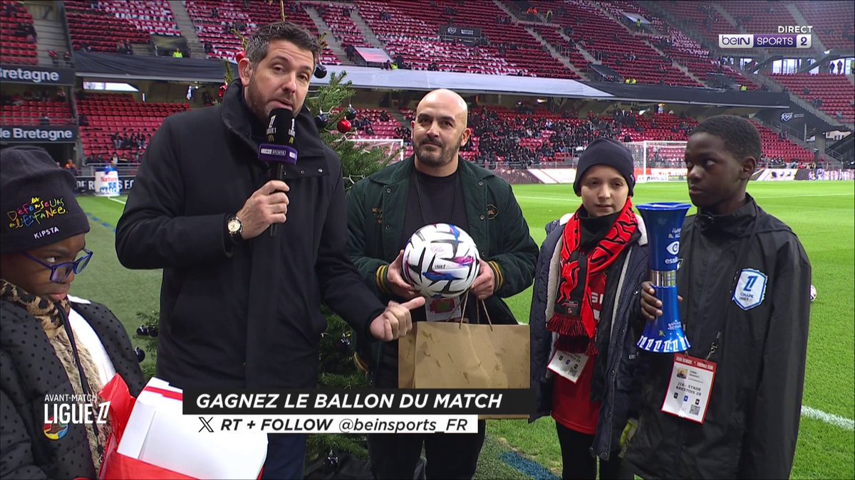 [🎁CONCOURS] ⚽️ #Ligue1McDonalds #SFRCSB29 🔮 beIN SPORTS s'associe aux Défenseurs de l'Enfance pour vous faire gagner ce ballon unique avec le #1TEAM et #beINLigue1 ! 👉 RT et Follow beIN SPORTS pour jouer