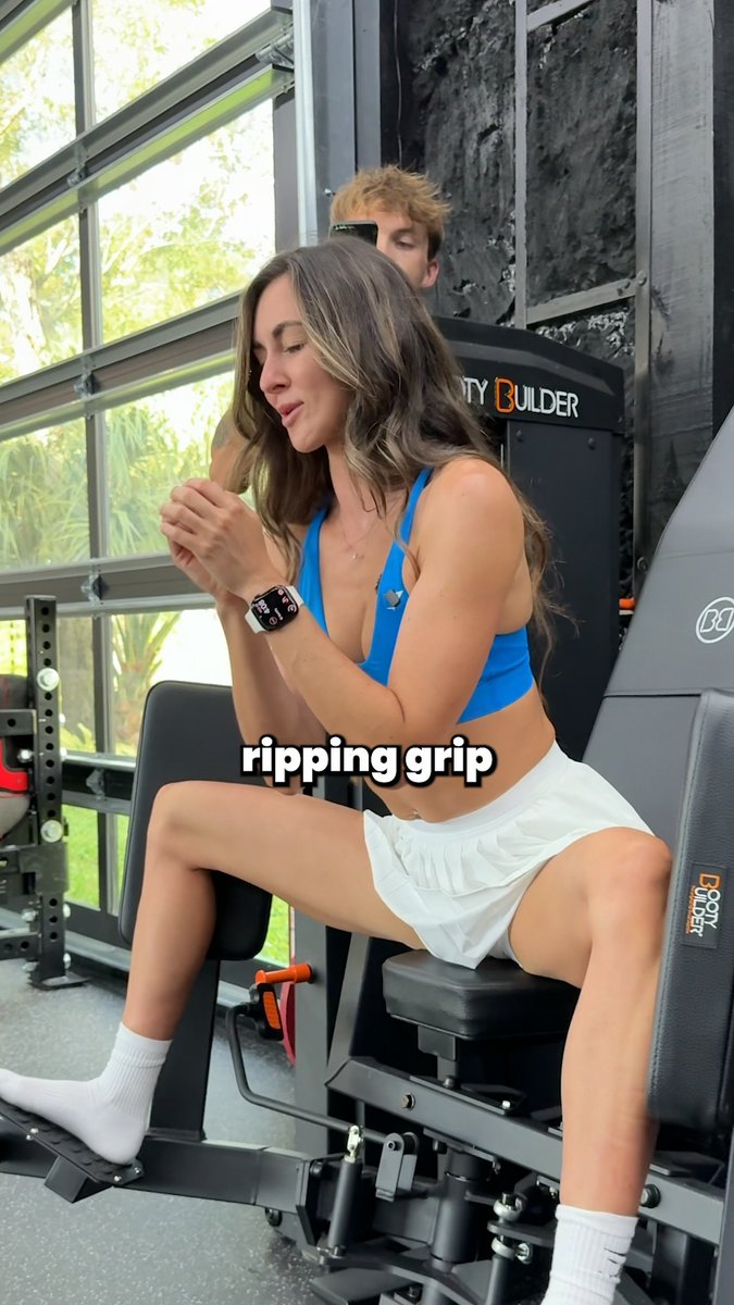 Rippin' n grippin' my glutes 😅
