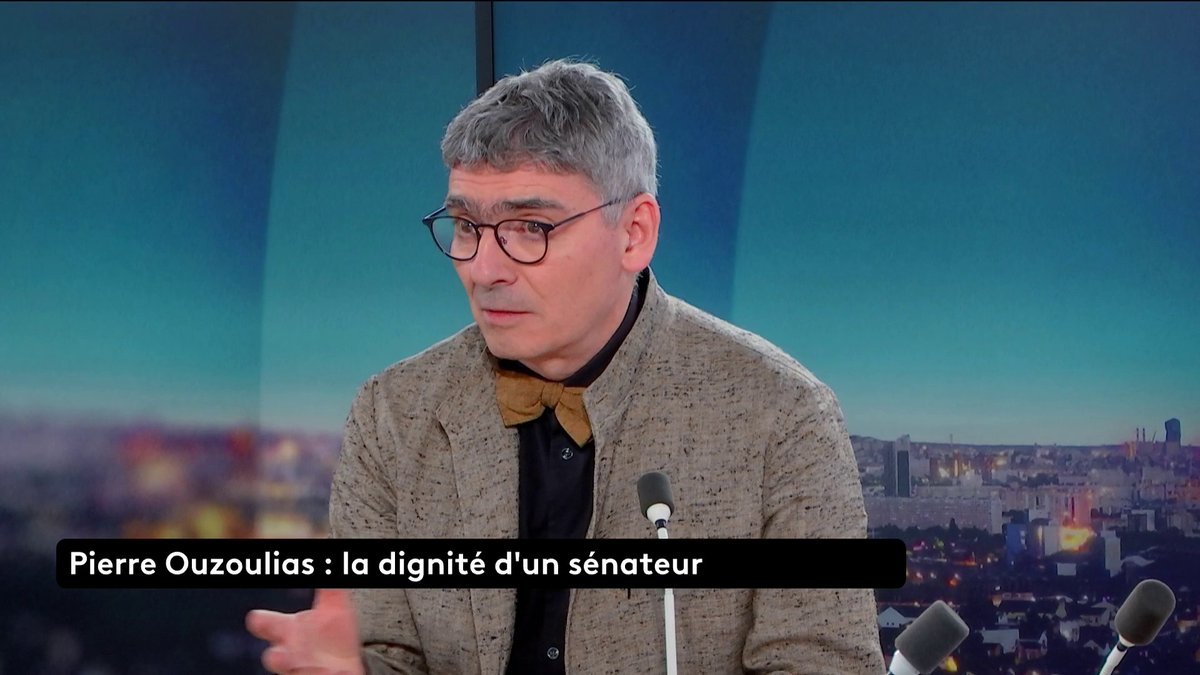 🔴 FLASH | "Je suis fils de résistant...ces gens là demain seront dans les miradors à surveiller les camps dans lesquels ils me mettront" ☠️ 🤮Le sénateur communiste Pierre Ouzoulias compare FRONTIÈRES aux surveillants des camps de concentration nazis.