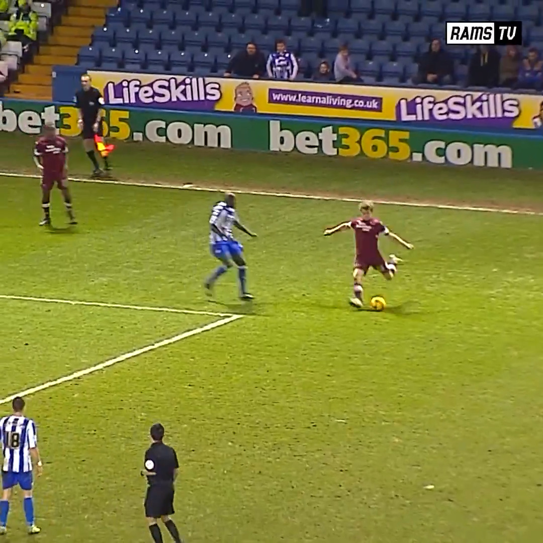 This incredible strike from Patrick Bamford secured a 1-0 win against Sheffield Wednesday at Hillsborough back in 2014. 💥