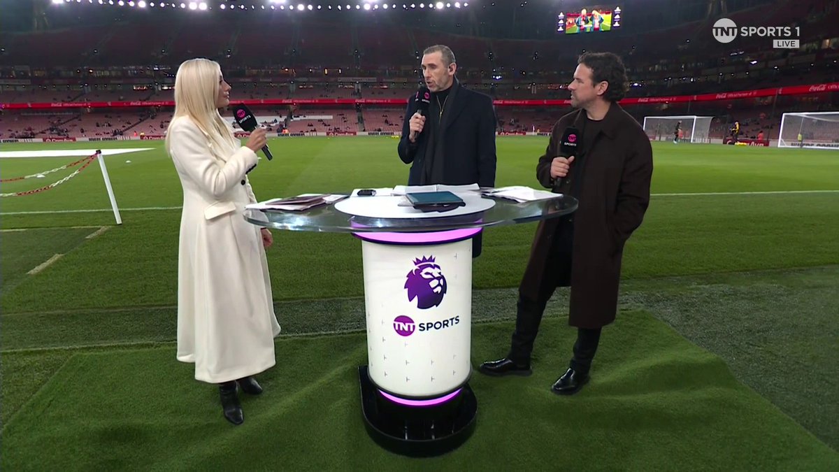 "He shows no fear" Martin Keown praises Jean-Ricner Bellegarde for his impact at Wolves this season... 🎙️ Lynsey Hipgrave TNT Sports &amp; discovery+ UK