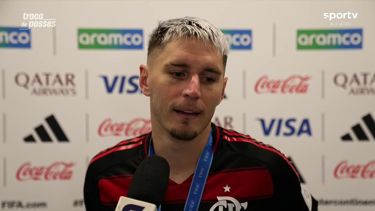 Varela comemorou a vitória do Flamengo e afirmou que acha possível vencer o PSG na final da Copa Intercontinental. #CopaIntercontinental #Flamengo #Pyramids #futebol