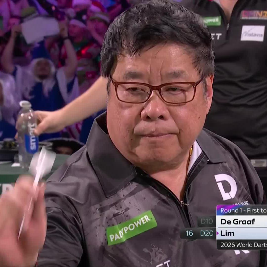 Mit 71 Jahren! Paul Lim ist eine Runde weiter #DAZNmoment #DARTZN Die größte #DartsWM aller Zeiten seht Ihr live auf DAZN