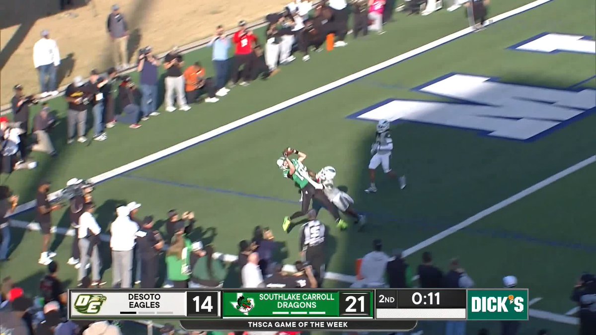 WHAT A CATCH 🤯 Brody Knowles goes airborne for a huge touchdown for Southlake Carroll Football. #TXHSFB | THSCA