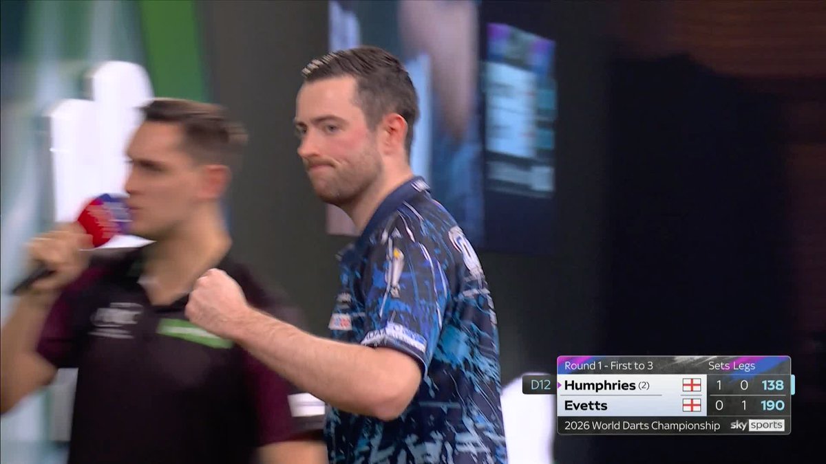 A magnificent 138 checkout from Luke Humphries! 🔥